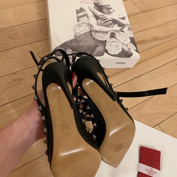 Valentino Rock Studs - Picture 5 of 6